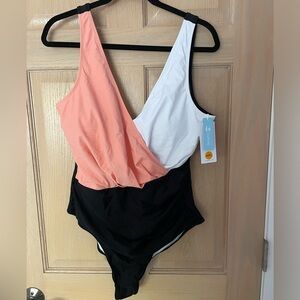 NEW Cupshe Colorblock Black White Pink One-Piece Swimsuit Size XXL